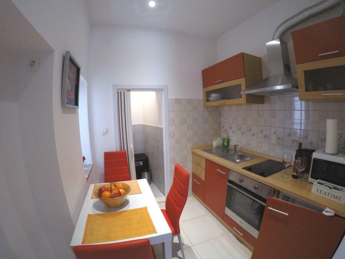 Rooms Gero Zára Kültér fotó