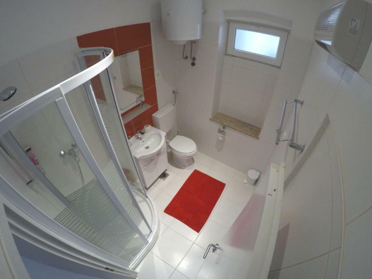 Rooms Gero Zára Kültér fotó